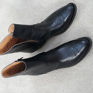 Boulet black leather zip ankle cowboy boots. Size 12